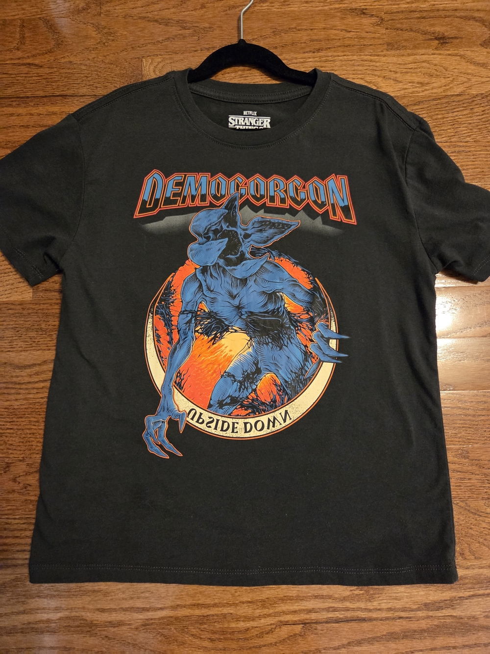 NWT Netflix "Stranger Things" Kids Demogorgon Tee, Size M